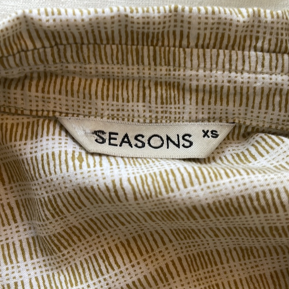 Tan + white button down - Picture 5 of 5